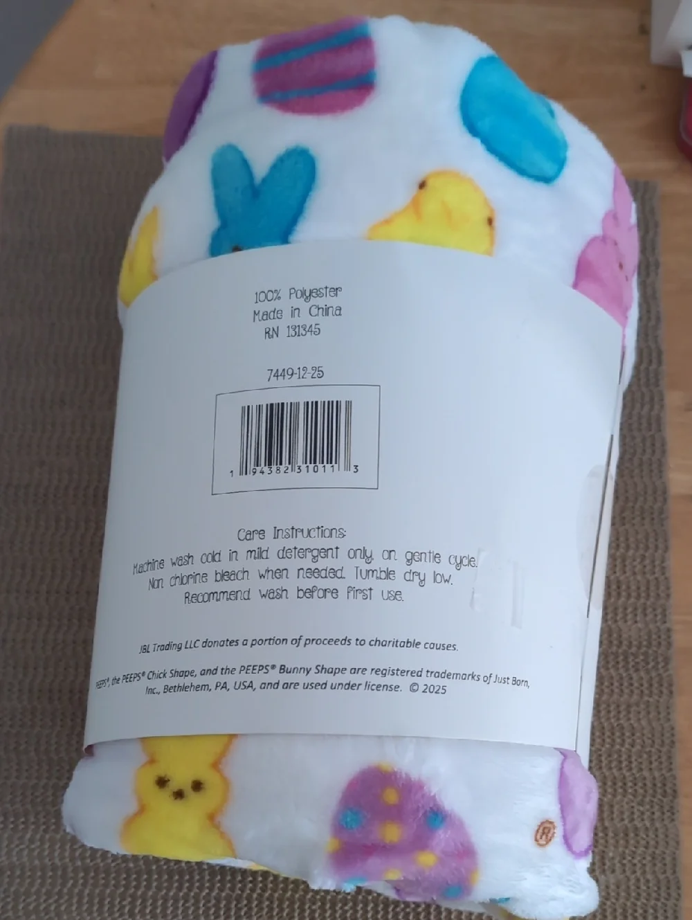 Happy Easter Plush Throw Blanket Peeps Bunny New - Picture 3 of 4